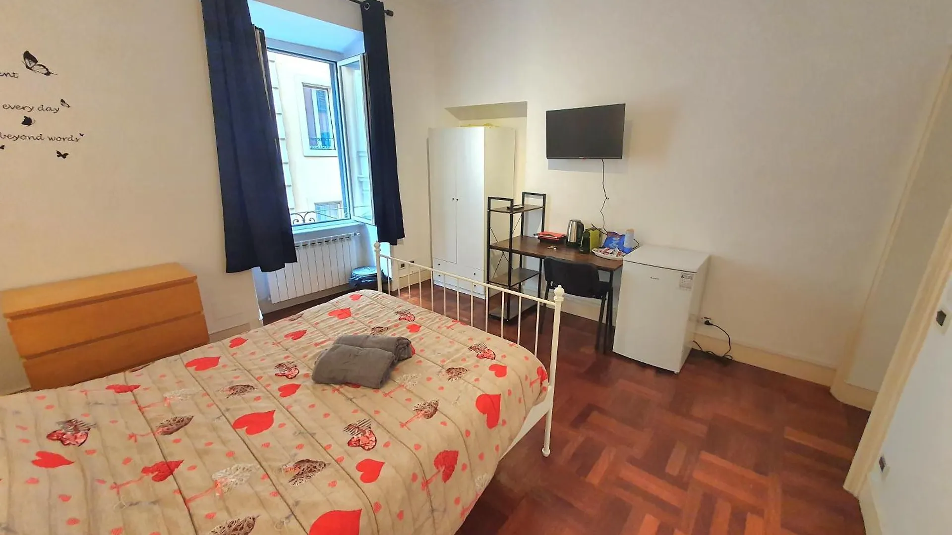 Holiday Room Centre Rome Italy